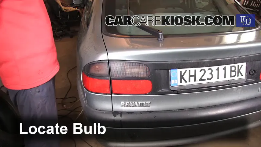 1997 Renault Laguna Combi 1.6L 4 Cyl. Lights Reverse Light (replace bulb)